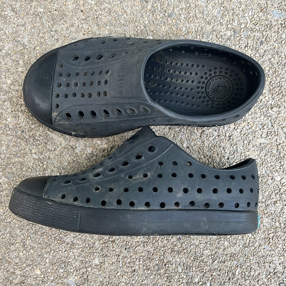 Native Black Sandals Slip-On Perforated Design - Picture 7 of 10